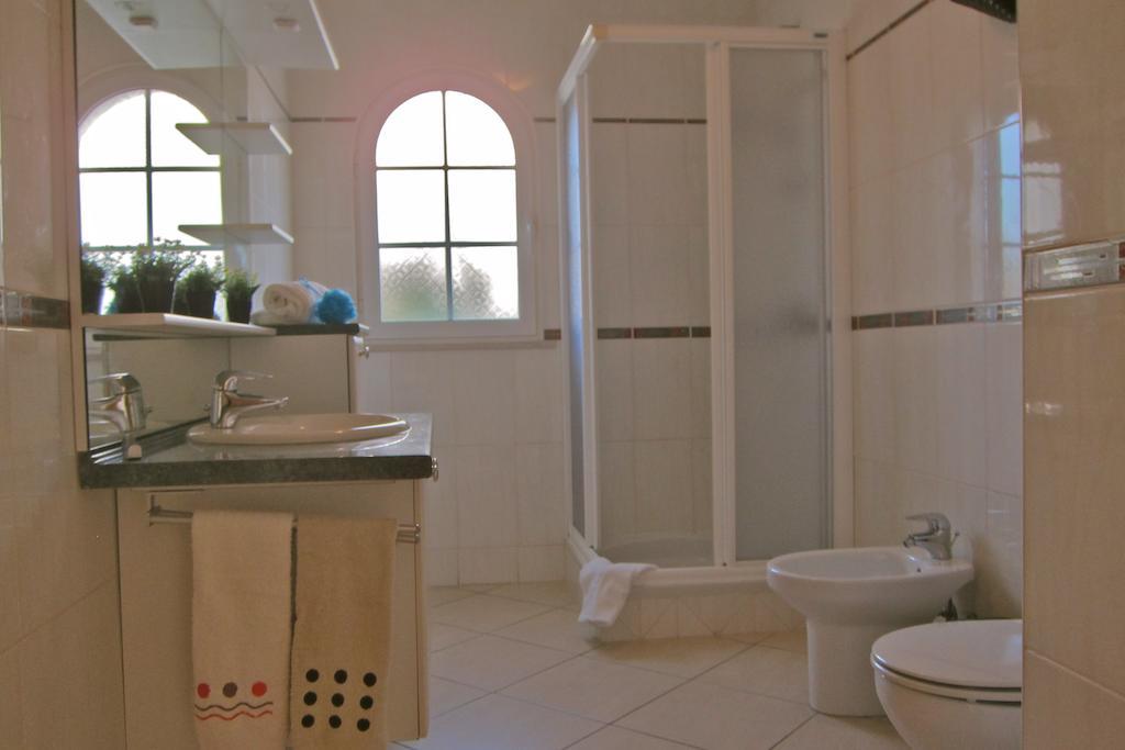 6 Bedroom Villa Brady Private With Pool And Garden Albufeira Extérieur photo