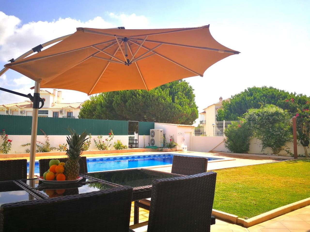 6 Bedroom Villa Brady Private With Pool And Garden Albufeira Extérieur photo